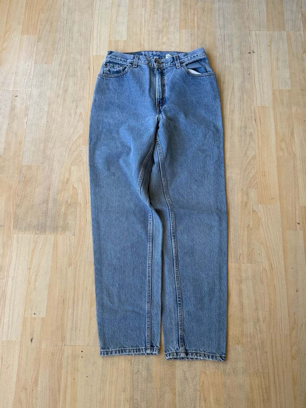 Levi's 550 Relaxed Fit Tapered Leg Blue Denim Jeans Women's Size 10